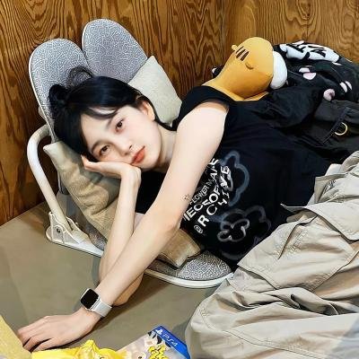 老师！是裂口女！